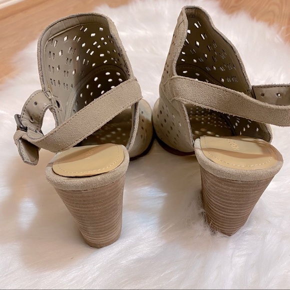 Marc Fisher Casha Peep Toe Heels - Picture 2 of 6